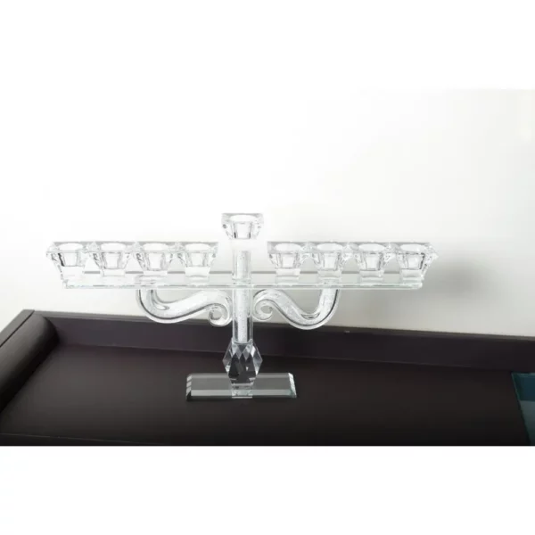 MENORAH ERETZ